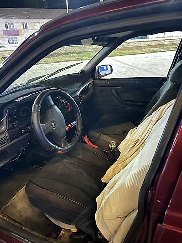 nissan juke запчасти: Бир эшигинде чирик бар калгандары таза Продам легковой автомобиль — 3