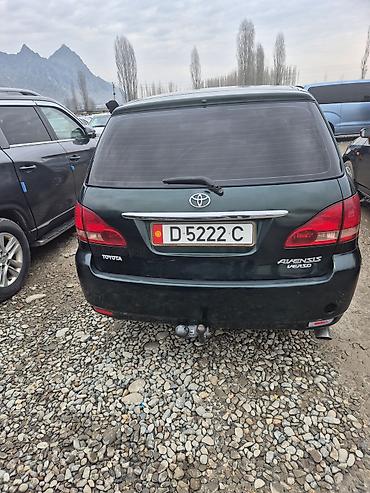 будка для портера: Toyota Avensis Verso: 2002 г., 2 л, Механика, Дизель, Минивэн — 2