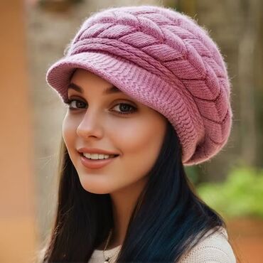 Kape: Ženska zimska kapa sa šiltom – elegantna beretka od mekanog veštačkog — 10