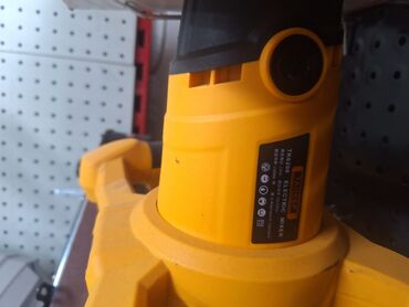 дрель миксер: Электрический миксер DeWalt TR6208 с прочным корпусом желтого цвета и