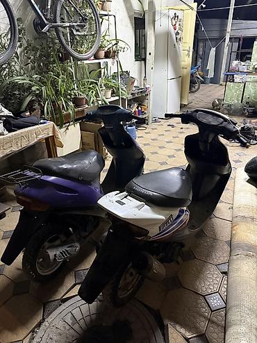 сктер: Кичи мопед Honda, 50 куб. см, Бензин, Колдонулган — 2
