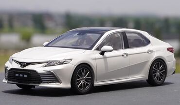 oyuncaq masinlar 07: Toyota Camry 2021 Ölçü:1/18 Firma:Rəsmi diller Digər Elanlara Baxmağı