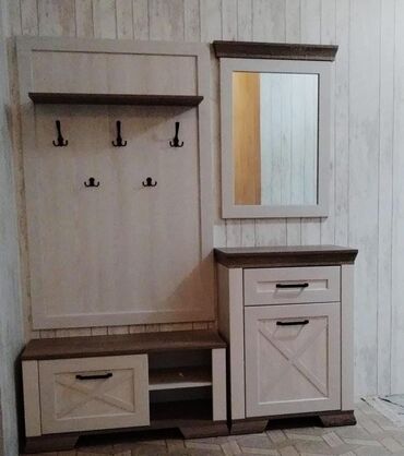 Dolablar: İşlənmiş, Düz dolab, Dəhliz dolabı