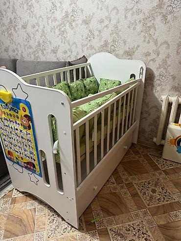 baby car: Детская кроватка белого цвета с маятниковым (поперечным) механизмом — 2