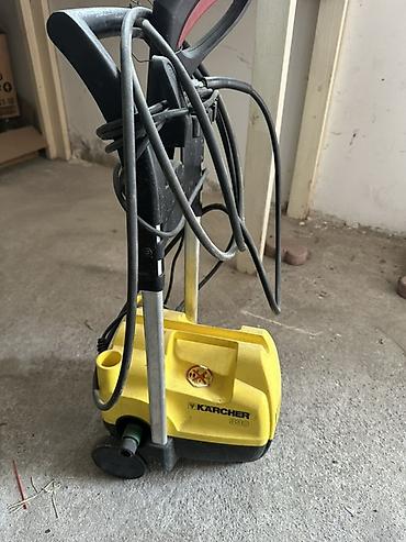 Минимойка высокого давления Karcher 330 Описание: - Компактная