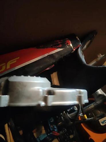 Poklopci motora: DEKLA MAGNETA HONDA CBR F1 600 POSUDA ZA ANTIFRIZ | Original cena — 2