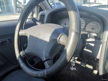 Nissan: Nissan Pickup: 2.4 l. | 1998 έ. Πικάπ at lalafo.gr — 3 Nissan: Nissan Pickup: 2.4 l. | 1998 έ. Πικάπ — 3