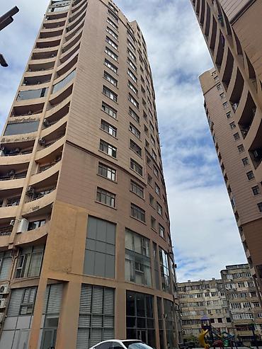 terea satisi: 3 otaqlı, Yeni tikili, 136 kv. m — 1