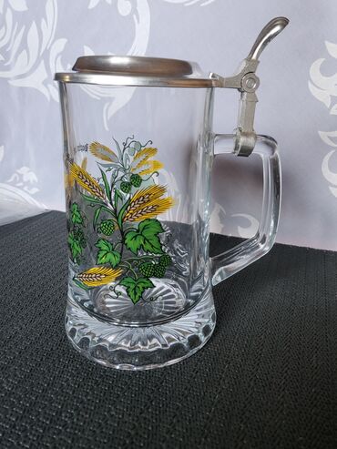 Čaše: Nemacka nova vintaz krigla. Krigla sve na njoj odsjaj od svetla — 4