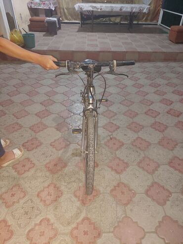 велосипед merrida: Городской велосипед, Рама S (145 - 165 см), Сталь, Корея, Б/у