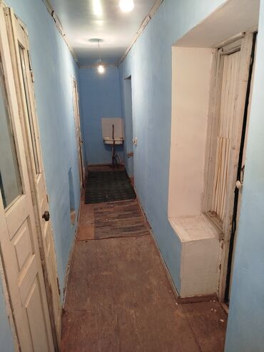 Долгосрочная аренда комнат: Сдаётся простое жилое помещение: две смежные комнаты в одноэтажном — 6