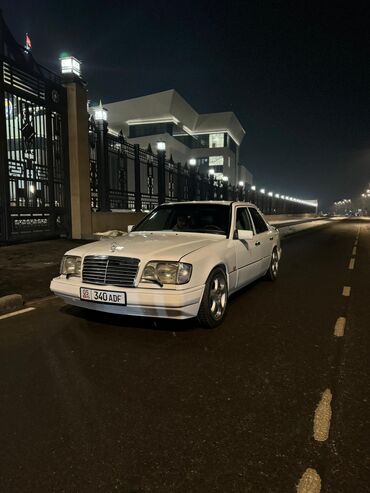 мерс лупарик 1996: Mercedes-Benz W124: 1993 г., 3.2 л, Автомат, Бензин, Седан