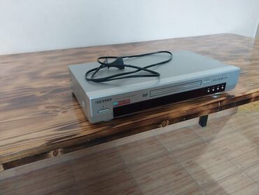 DVD və Blu-ray pleyerlər: Samsung — 14