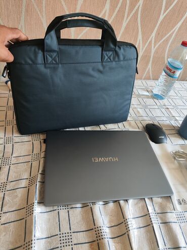 huawei matebook d15 qiymeti: Intel Core i5, 8 GB, 17 "