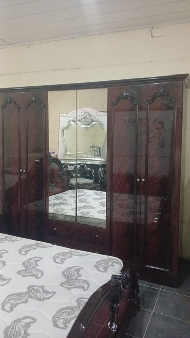 кровать: 2 təknəfərlik çarpayı, Dolab, Malayziya, İşlənmiş