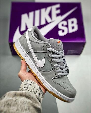 Krasofkalar və idman ayaqqabıları: Nike SB Dunk Low Pro ISO – boz rəngli skeytbord krossovkası - Model — 2