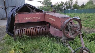 трактор 82 1: Прессподборщик Кыргызстан состояние рабочее 230000 сом торг есть