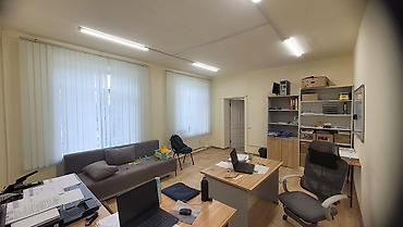 Сдаю Офисный кабинет: Сдаю IT-компания, 23 м², В административном здании, С ремонтом, С парковкой at lalafo.kg Сдаю Офисный кабинет: Сдаю IT-компания, 23 м², В административном здании, С ремонтом, С парковкой