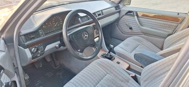 Mercedes-Benz: Mercedes-Benz W124: 1991 г., 2.3 л, Механика, Бензин, Седан — 11
