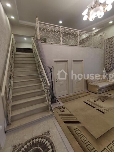 сдаю квартиру в центре города: 3 комнаты, 103 м², Элитка, 10 этаж, Косметический ремонт