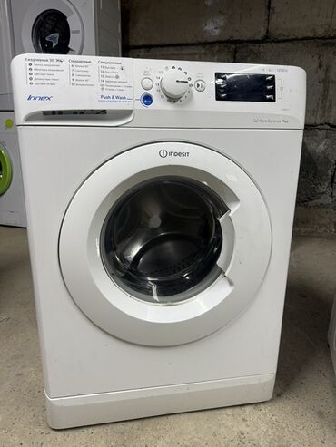 Стиральные машины: Стиральная машина Indesit, Б/у, Автомат, До 6 кг, Компактная