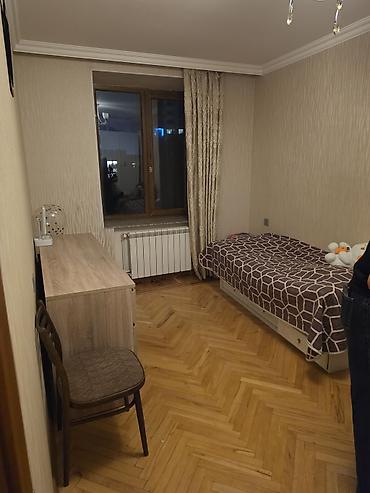 1 otaqli kohnə tikili: Statistika dairesine yaxin Qorodokda 5/5 minsk layihe 4 otaq orta — 10