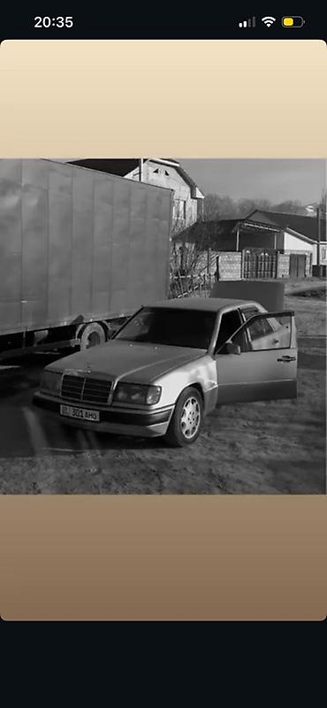 Унаа сатуу: Mercedes-Benz W124: 1993 г., 0.2 - engine capacity л, Кол менен иштөөчү, Седан — 1