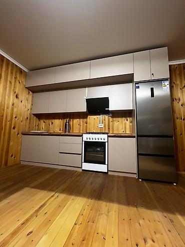 Кухонные гарнитуры: Кухонные гарнитуры на заказ - Современный минимализм: ровные фасады — 6