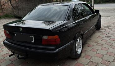 bmv e36: BMW 3 series: 1992 г., 1.6 л, Механика, Бензин, Седан