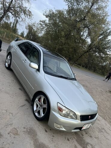 задний стоп авенсис: Toyota Altezza: 1999 г., 2 л, Автомат, Бензин, Седан