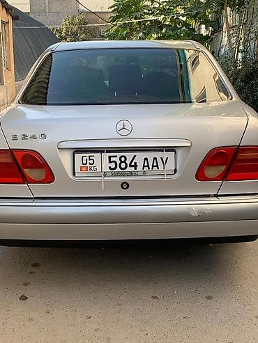 e24: Mercedes-Benz E-Class: 1999 г., 2.4 л, Механика, Бензин, Седан — 3