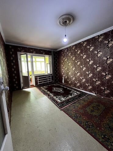 снять дом на долгий срок: 3 комнаты, 72 м², 105 серия, 4 этаж, Старый ремонт