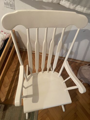 sto i stolice za kuhinju: Stolica za ljuljanje, bоја - Bela, Upotrebljenо