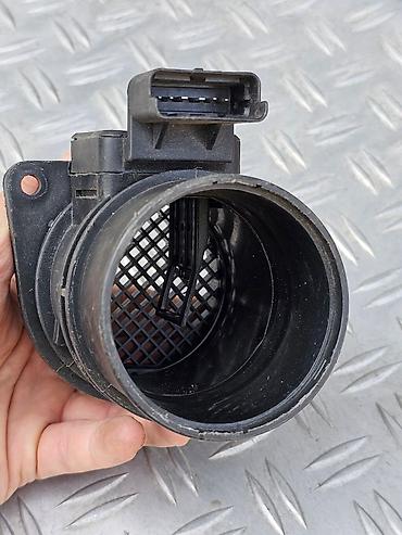 Датчики, сенсоры, предохранители: Расходомер Renault 2003 г., Б/у, Оригинал, Германия — 4