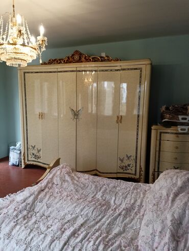 Yataq otağı dəstləri: İkinəfərlik çarpayı, Komod, Termo, 2 tumba, Malayziya, İşlənmiş — 4