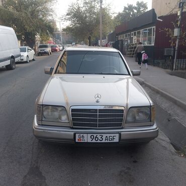 срочно продаю ниссан примера: Mercedes-Benz W124: 1994 г., 2.2 л, Механика, Бензин, Седан
