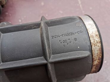 Auto delovi: Usisno crevo vazduha Lada 21214i Niva. Polovno. Očuvano. Skinuta sa — 8