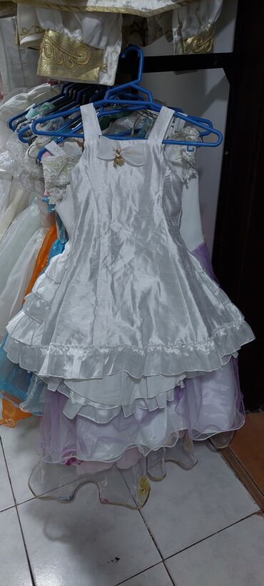 Donlar: Qiz uşagi ucun 30 eded geyimler 5 yaşdan 12 yaşa kimi .baxir — 19