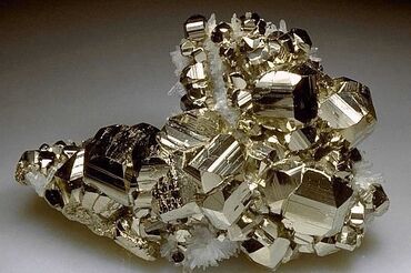 Bijuteriya dəstləri: Hematit daşlardan hazırlanmış bəzək dəsti - Tərkib: metalik parıltılı — 14