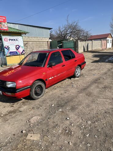 volkswagen golf 1 8: Volkswagen Vento: 1993 г., 1.8 л, Механика, Бензин, Седан