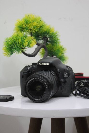 Fotokameralar: Canon 600D + 18-55 mm linza Shexsi istifade ucun almisdim ehtiyac