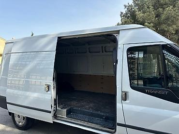 Ford: Ford Transit: 2.4 l | 2010 il 202700 km Van body type — 3