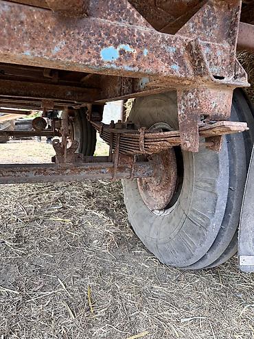 Lapetlər: Ikioxlu kənd təsərrüfatı qoşqusu - Traktor üçün qoşulan, iki oxlu yük — 11