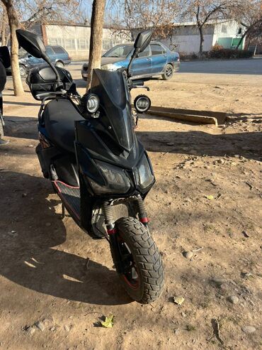 Скутеры: Тип скутера 150 куб. см, Бензин, Б/у — 9
