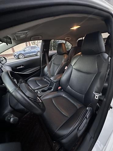 corola: Toyota Corolla: 2022 г., 1.8 л, Вариатор, Гибрид, Седан — 5