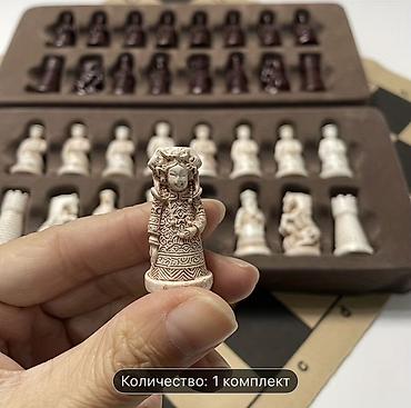 Шахматы: Шахматы с тематическими фигурами - Комплектация: полный набор из 32 — 4