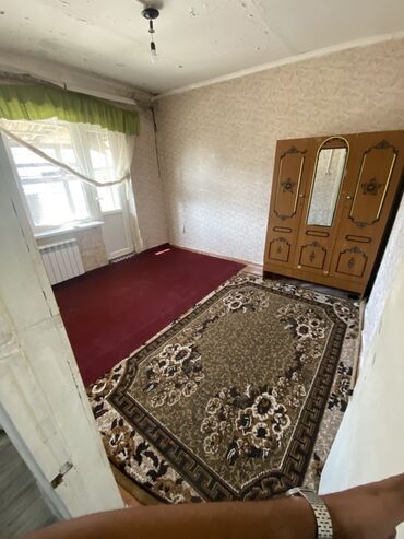 малосемейка квартира: 2 комнаты, 70 м², 2 этаж