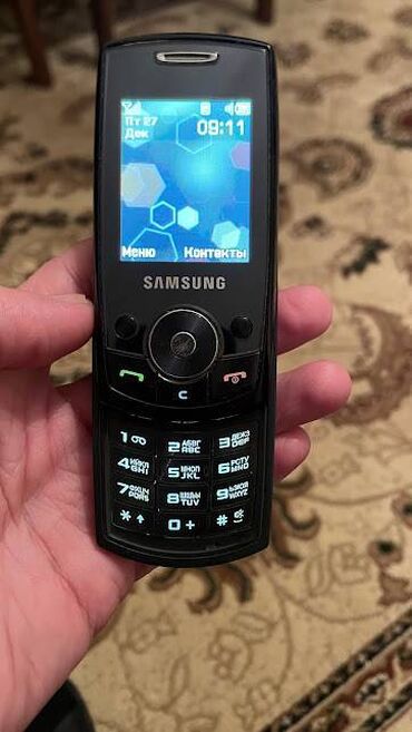 samsung t400: Samsung J700, rəng - Qara