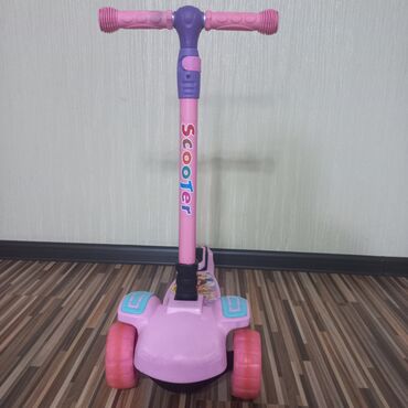 детский самокат: Самокат макси скутер розовый с рисунком Принцессы Дисней от 2.5-3 до