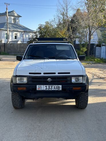 хаммер машина: Nissan Terrano: 1991 г., 2.7 л, Механика, Дизель, Внедорожник